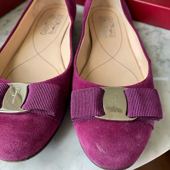 Salvatore Fraggamo flats, burgundy/purple suede, 6.5, gently used, silver hard - Picture 7 of 11